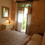 L'arbre D'ange Nocleg ze śniadaniem